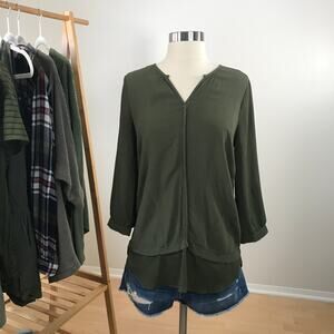 41 Hawthorn • Erland Contrast Hem Blouse Olive
